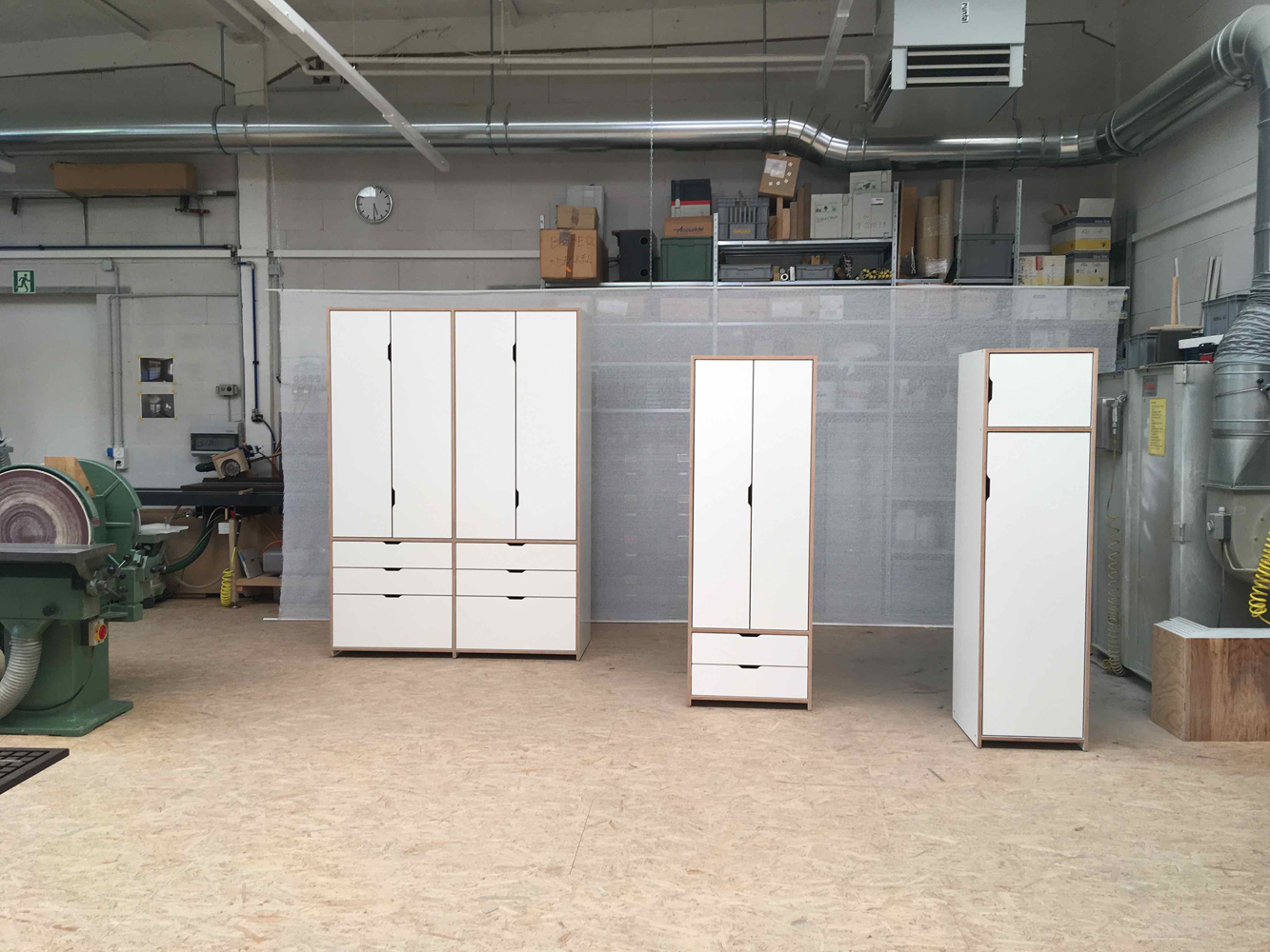 Irion 3 Schrank