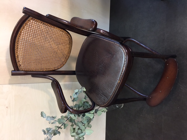 Thonet hoher Stuhl