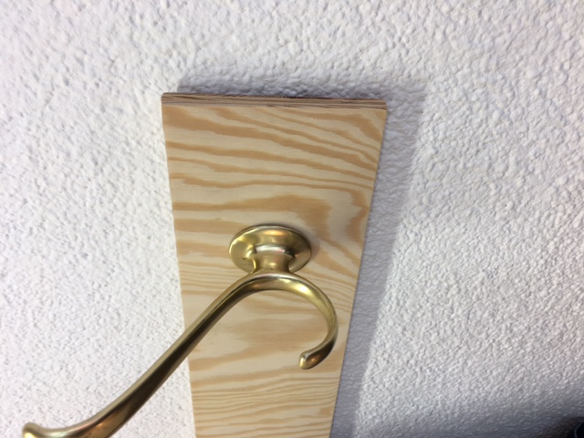 Garderobe mit 3 Kleiderhaken 